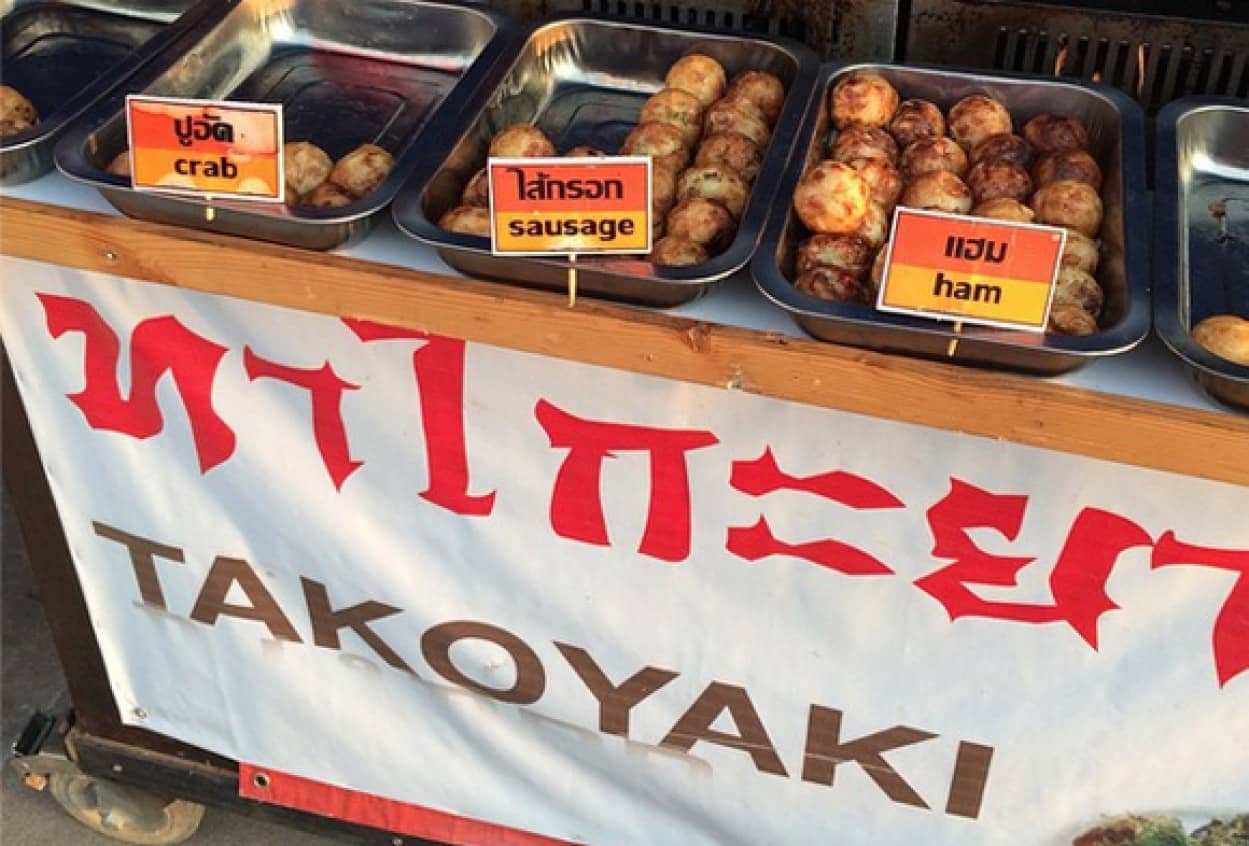 たこ焼きなのにタコがない タイのたこ焼き屋台事情 カラパイア