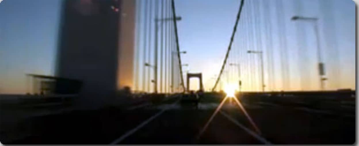 すごい臨場感 Fps視点で見る 首都高c1 内回り レインボーブリッジの朝焼けの中を早朝ドライブ カラパイア