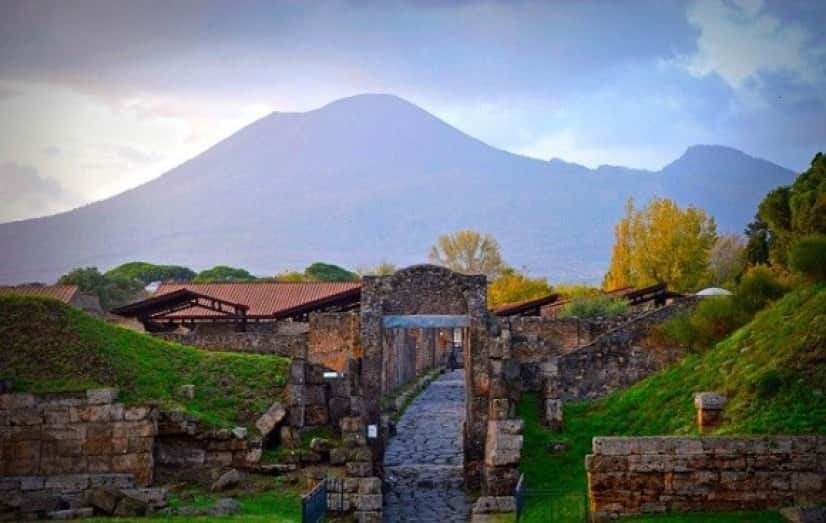 vesuvius-4635882_640_e