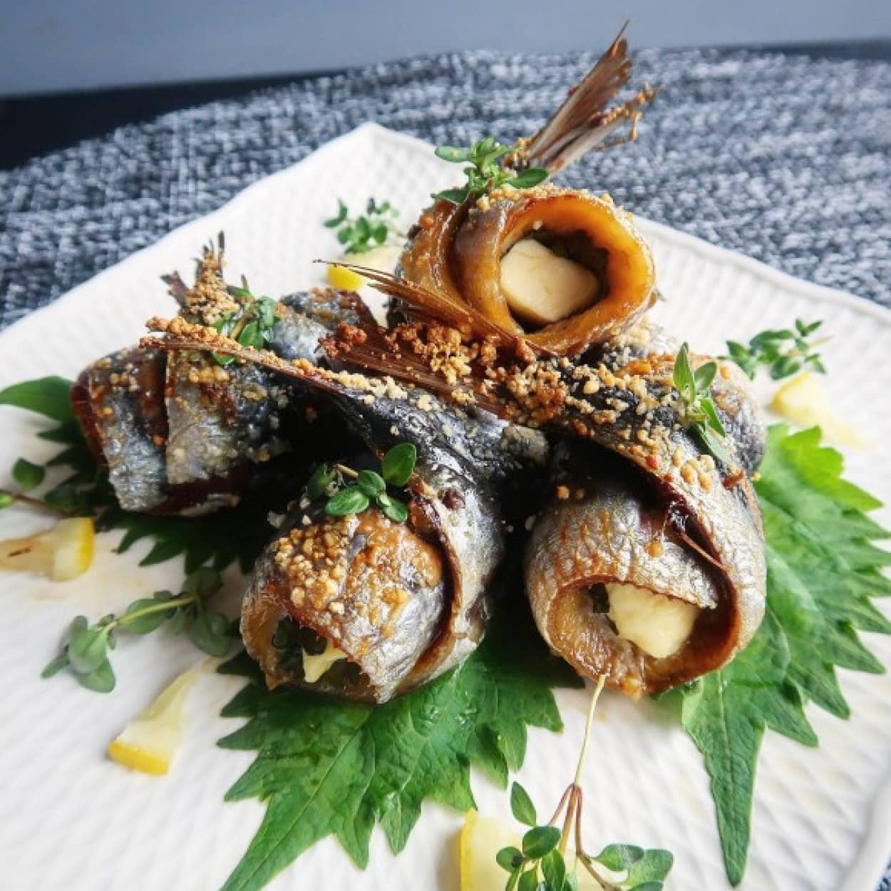 これはうまい 夏の元気をお魚パワーで イワシのチーズロールの作り方 ネトメシ カラパイア これはうまい 夏の元気をお魚パワーで イワシのチーズロールの作り方 ネトメシ カラパイア