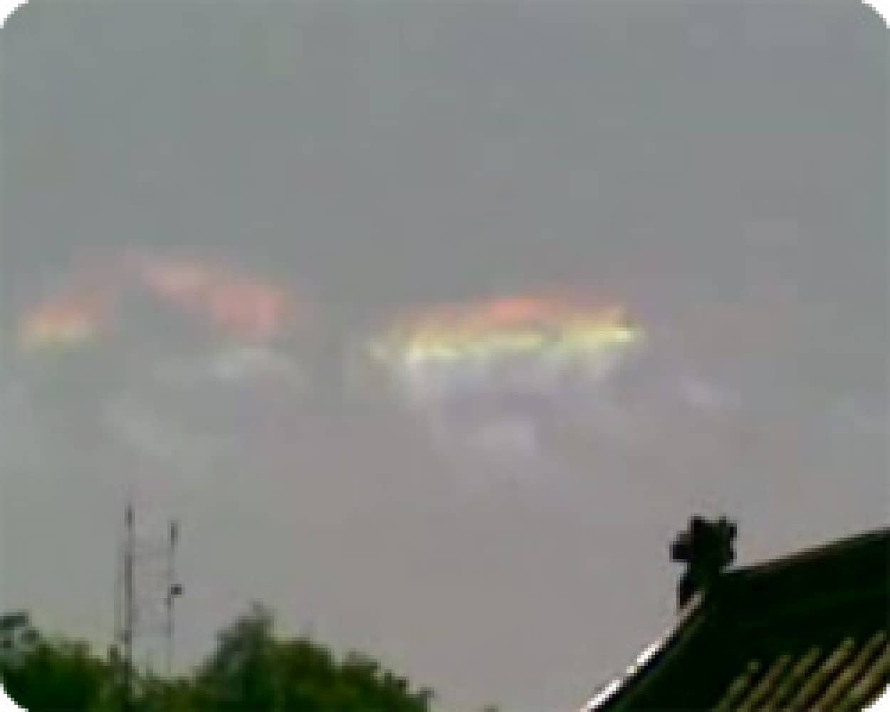 前兆 中国 四川大地震の前日に現れた不気味な雲 カラパイア 前兆 中国 四川大地震の前日に現れた不気味な雲 カラパイア