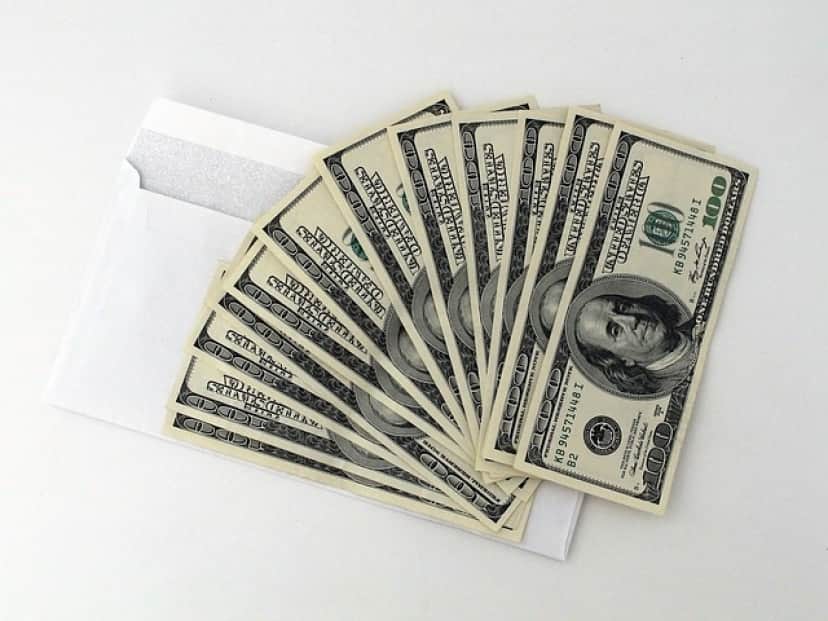 dollars-g7a6c049fb_640