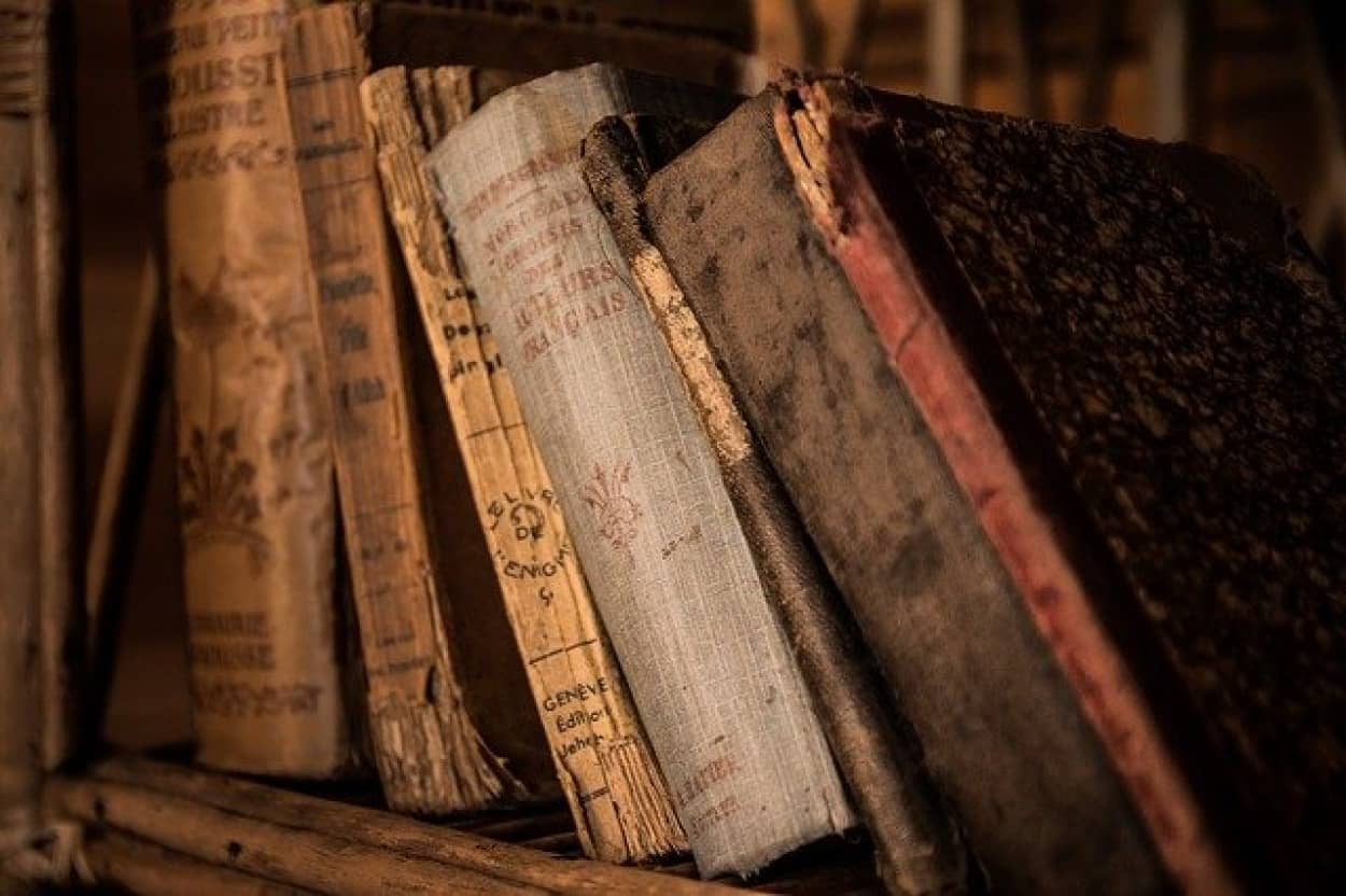 82年ぶりに図書館の本が返却される