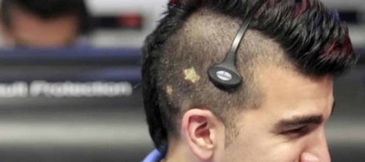 Nasaクール 頭に星形のマークをつけた モヒカン刈りの管制室職員が一躍話題に カラパイア