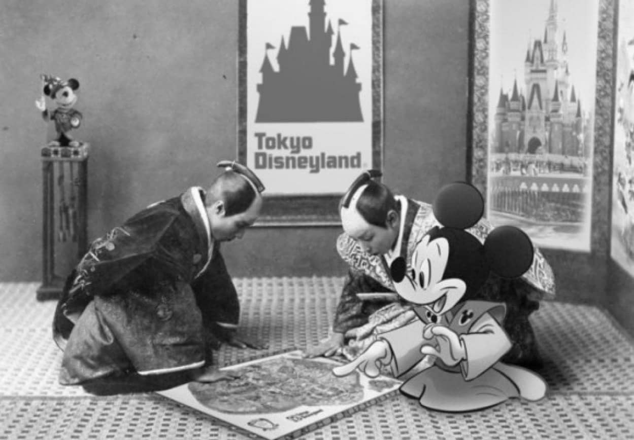 ディズニーのテーマパークアーティストが日本の古写真に西洋的キャラクターを投入した和洋折衷世界 カラパイア ディズニーのテーマパークアーティストが日本の古写真に西洋的キャラクターを投入した和洋折衷世界 カラパイア