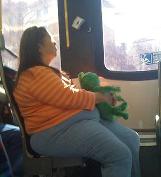 thats_why_you_shouldnt_ride_a_bus_13