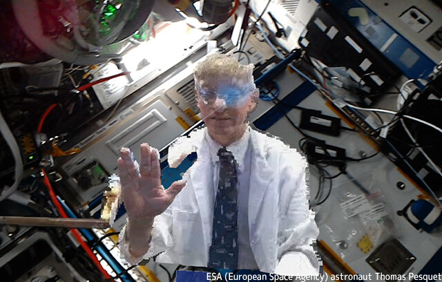 NASAがホログラムで医師を国際宇宙ステーションにテレポート、リアルタイム立体映像送信技術「ホロポーテーション」
