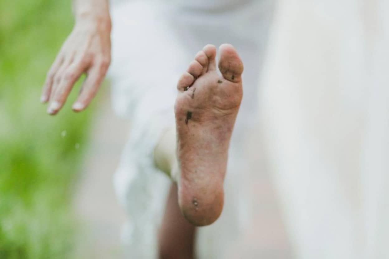 3年間素足生活を送る男性が脚の写真をネット販売