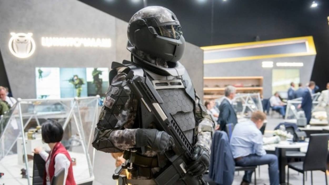 重機関銃すら防ぐ次世代コンバットスーツをロシアが開発