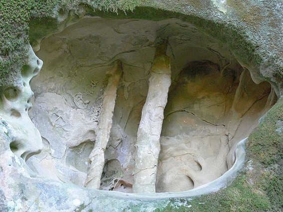 tafoni 10
