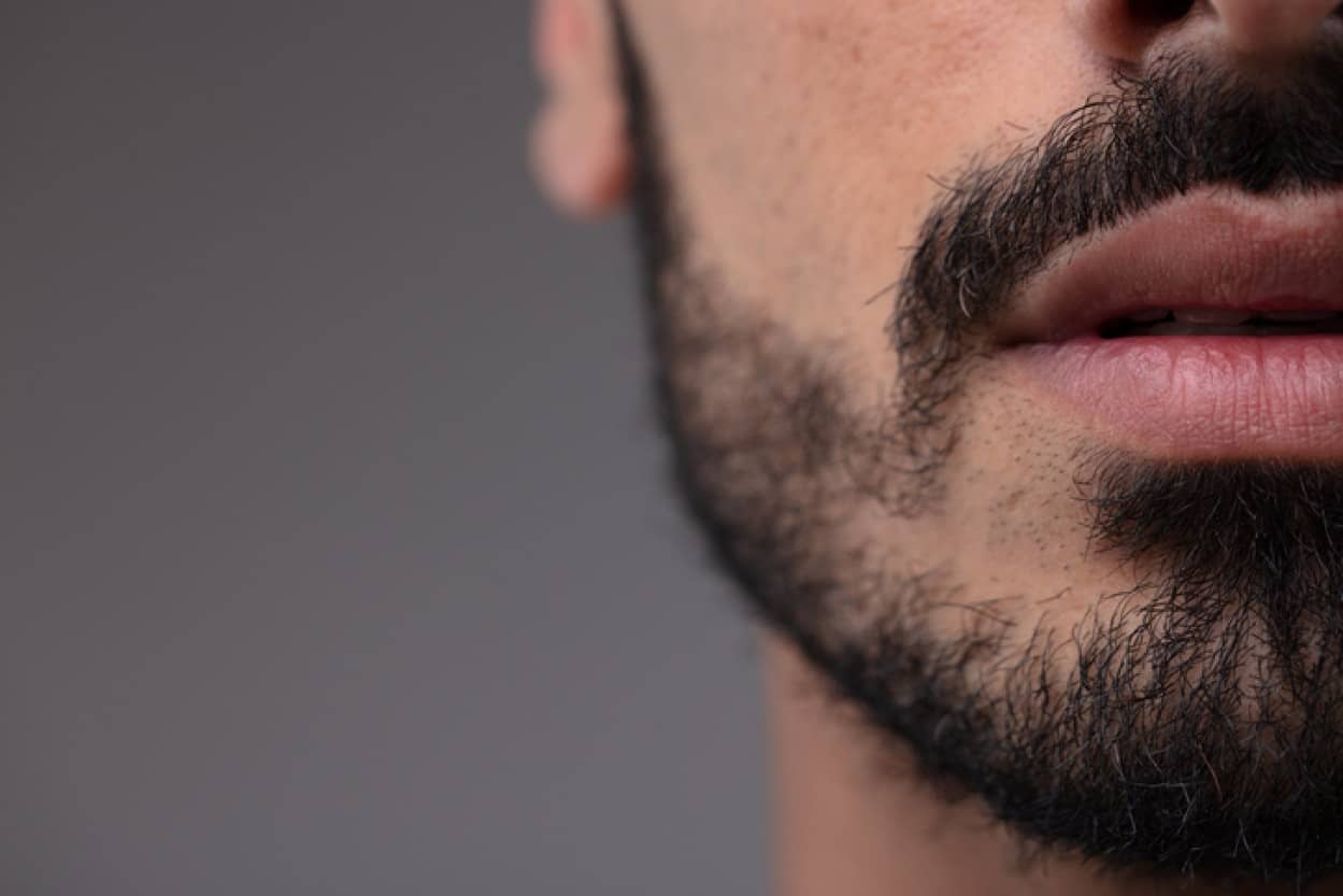 男性がヒゲを伸ばす理由