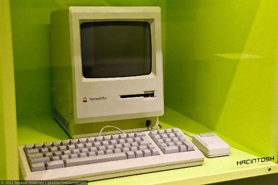 video-game-museum5-550x366_e