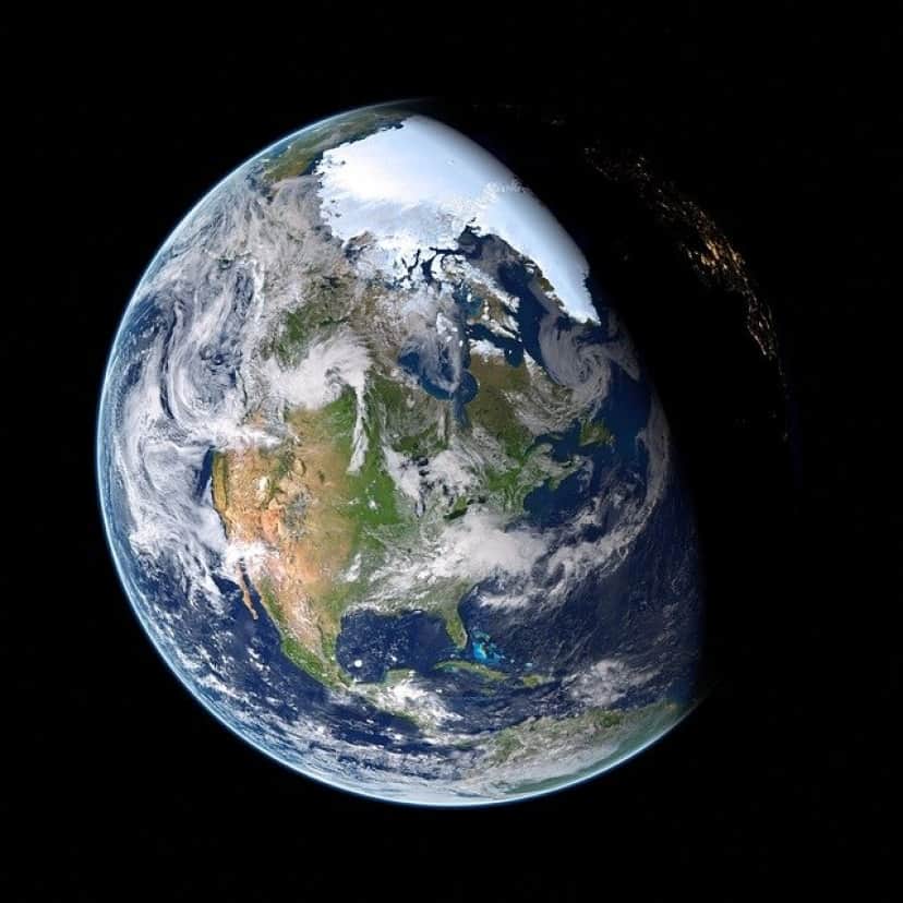earth-2113656_640
