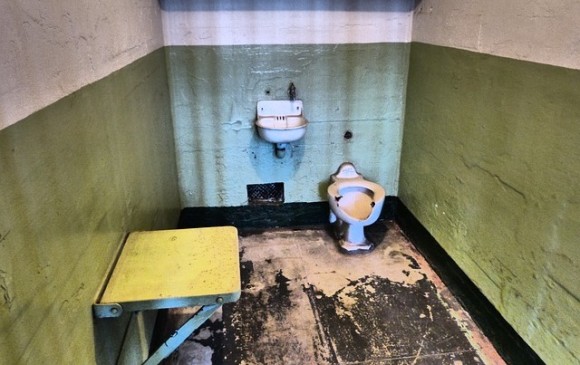 独房に監禁された受刑者は釈放後1年以内に死亡する確率がアップするという研究結果が報告される 米研究 カラパイア 独房に監禁された受刑者は釈放後1年以内に死亡する確率がアップするという研究結果が報告される 米研究 カラパイア