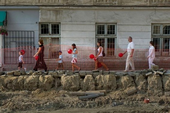 awesome_explanation_less_photos_from_russia_06