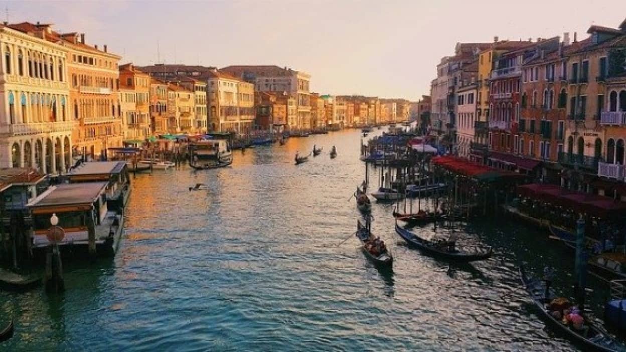 grand-canal-918699_640_e