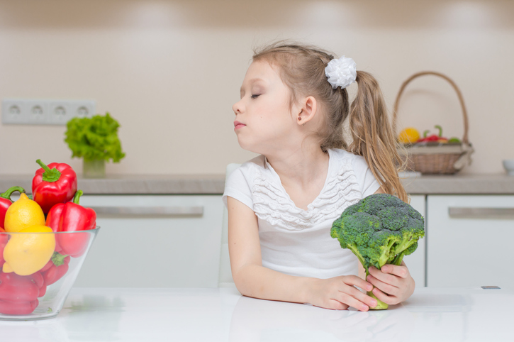 子供がブロッコリーを嫌いな理由は口内細菌のせい。特定の細菌が多いほど腐敗臭を感じる