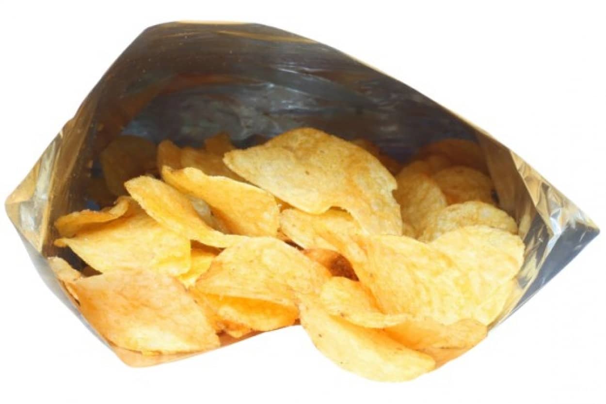 ポテトチップスなどのスナック菓子の袋に空気がたっぷり入っているのはなぜなのか カラパイア