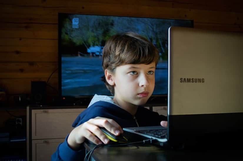 boy-6680407_640