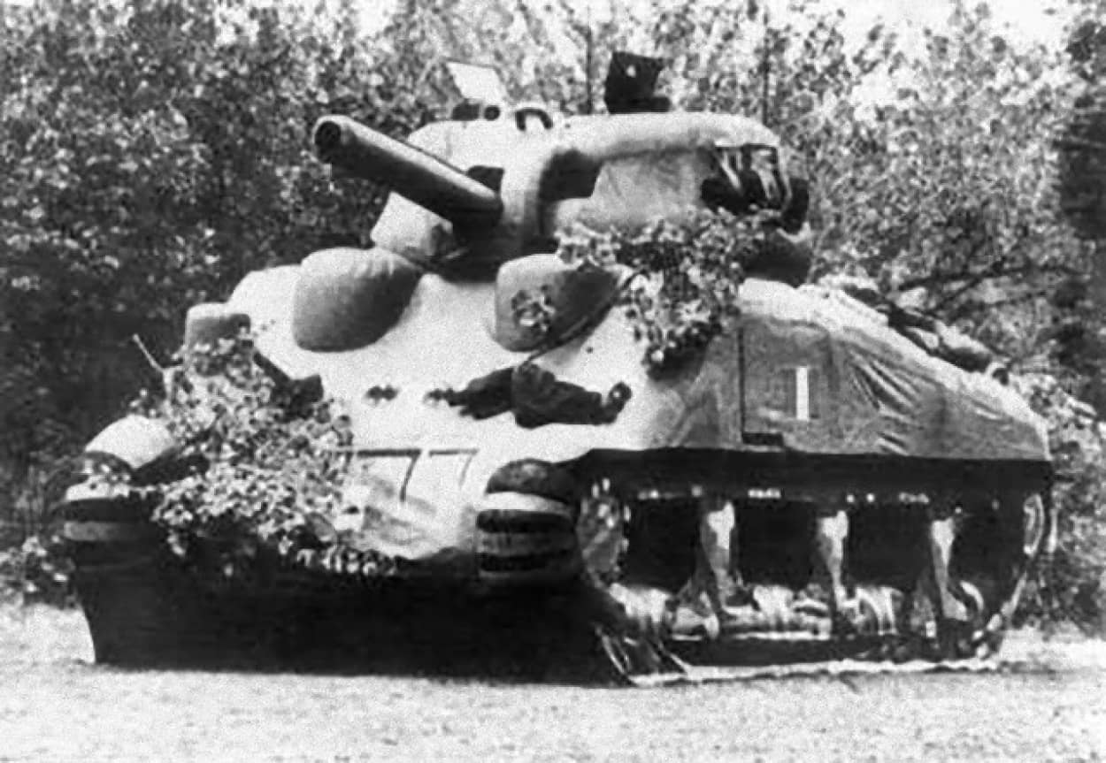 第二次世界大戦中の米軍のゴーストアーミー