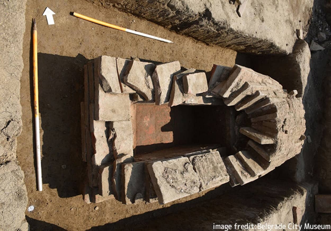 セルビアで古代ローマ時代の水道橋と墓が発見される
