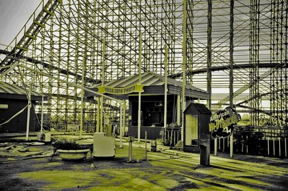 creepy_abandoned_roller_coasters_640_10