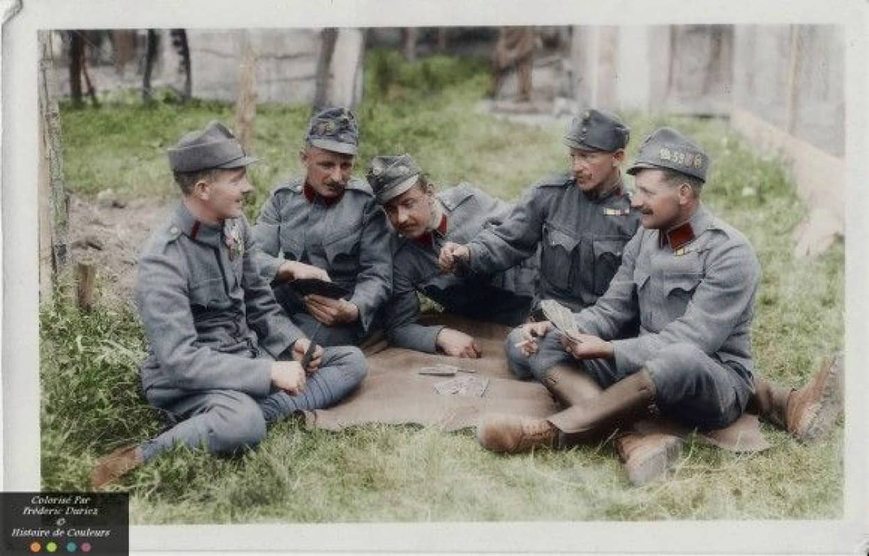 第一次世界大戦中のフランス軍兵士たちの日常をカラー化した歴史的写真 カラパイア 第一次世界大戦中のフランス軍兵士たちの日常をカラー化した歴史的写真 カラパイア