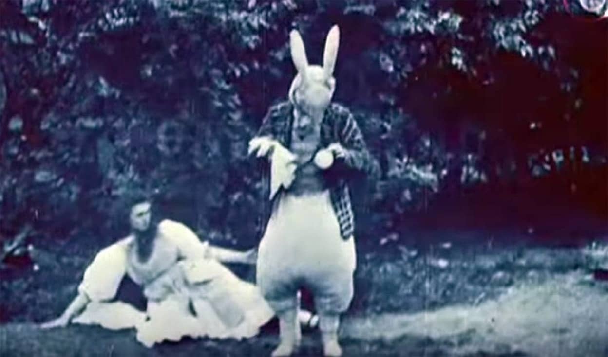 なんと112年前 世界最古の実写版 不思議の国のアリス のフィルム 1903年 カラパイア