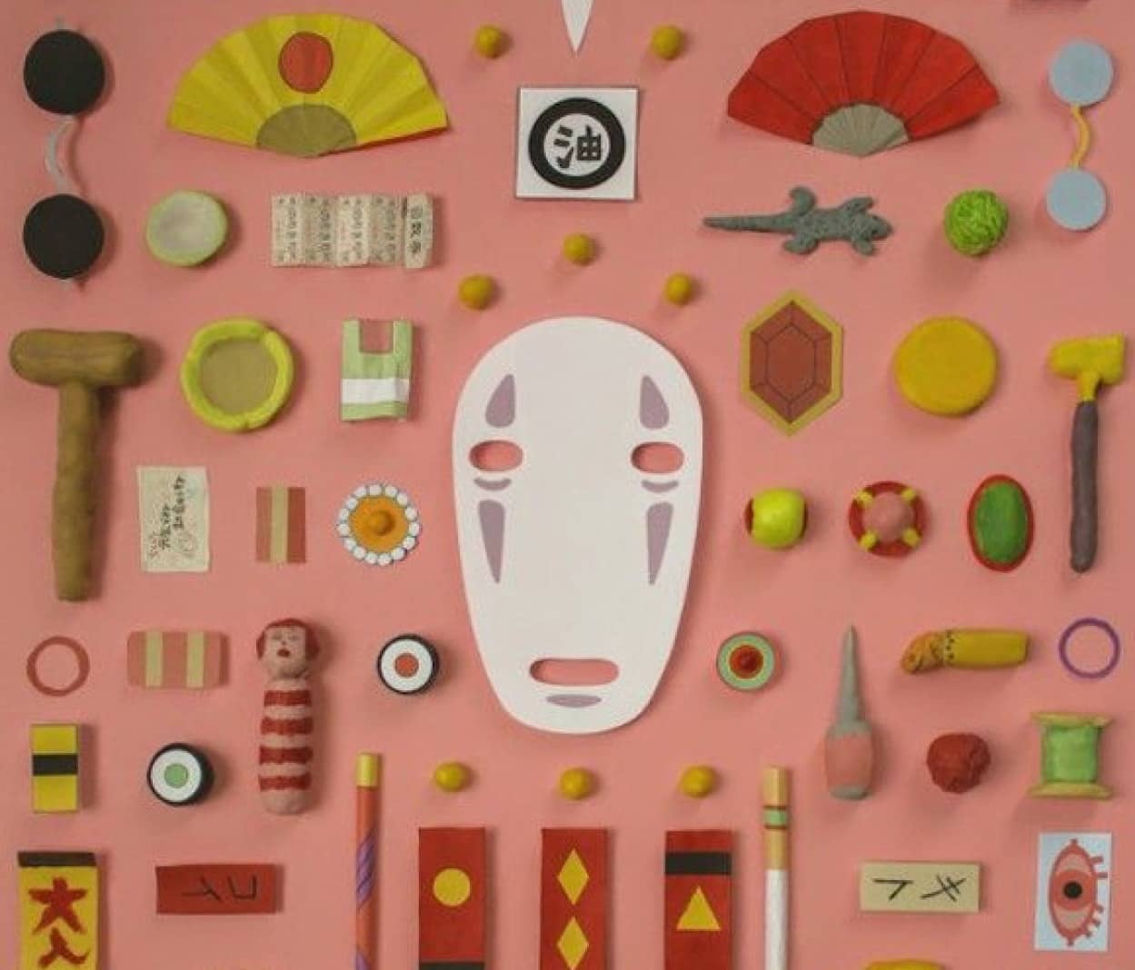 粘土細工で作った小道具を並べてジブリアニメや映画の世界観を演出したアート作品 カラパイア