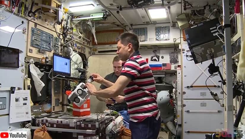 国際宇宙ステーションで軟骨の成型