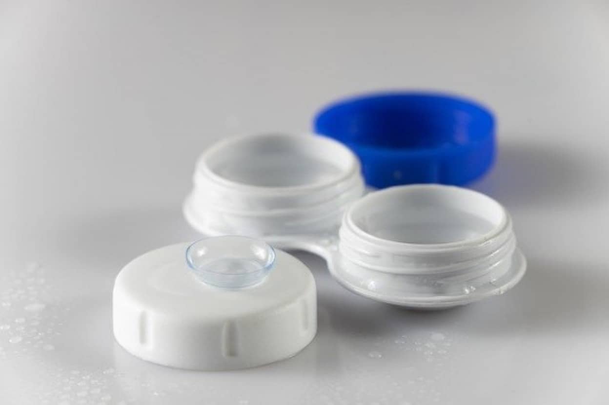 contact-lenses-4792983_640_e