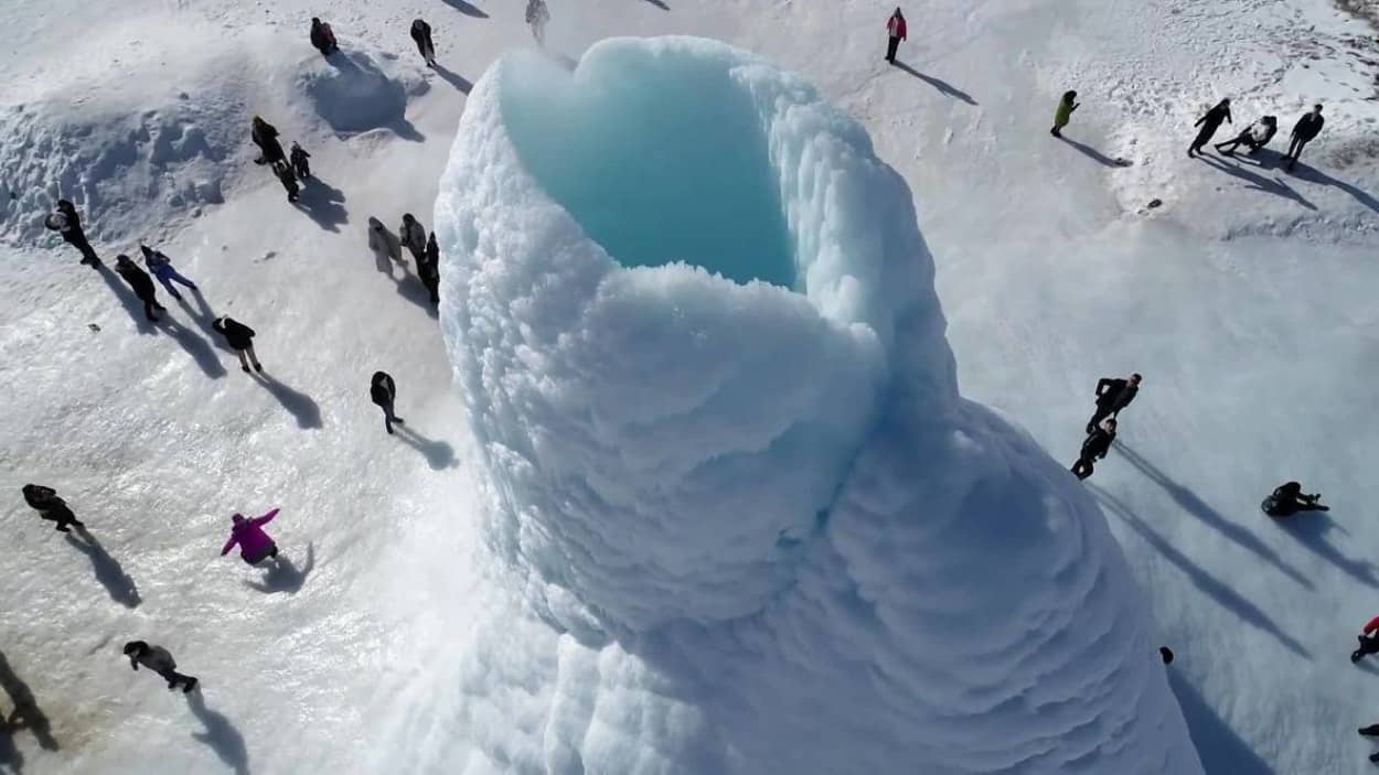 氷の火山