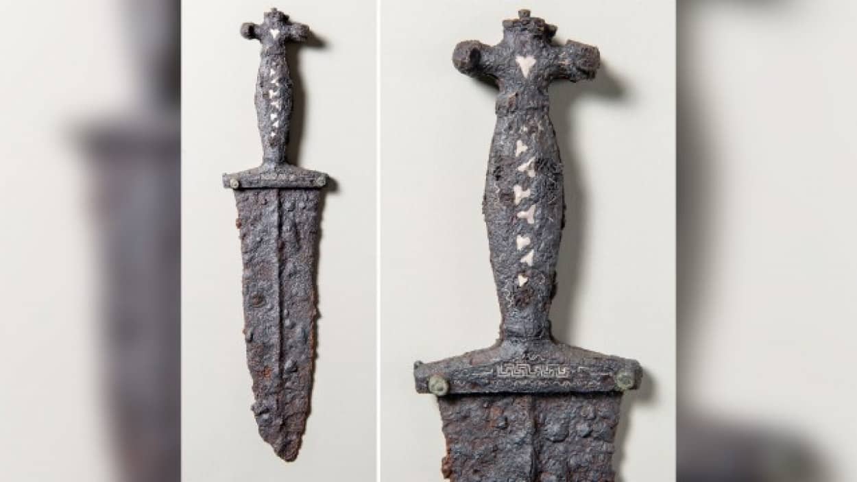 2000年前のローマ兵の短剣