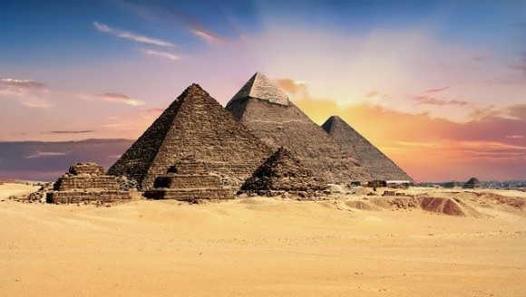 ギザの大ピラミッドと光速度の数値が完全一致しただと！？古代エジプトの謎と不思議