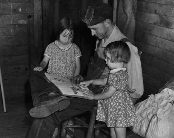 アメリカでは女性が馬に乗って本を届ける時代があった 女性図書館員 ブックウーマン 1940年前後 トリビア カラパイア