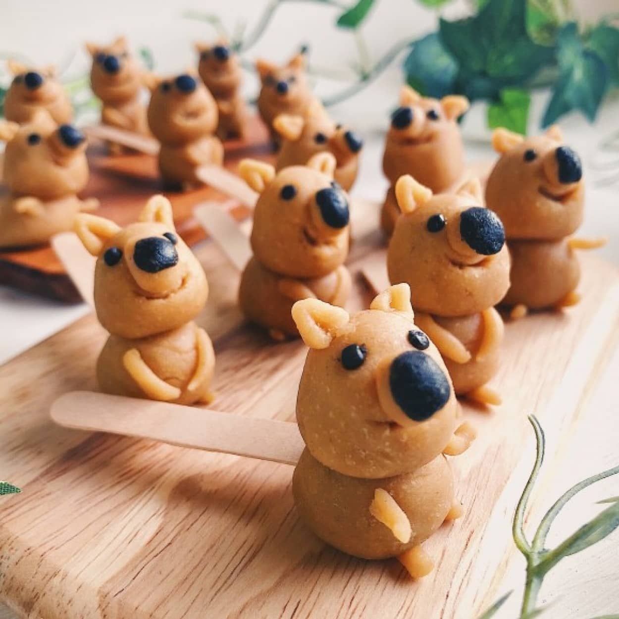 なつかしの味がご家庭で簡単に 見た目もかわいい クアッカワラビー型きなこ棒のレシピ ネトメシ カラパイア なつかしの味がご家庭で簡単に 見た目もかわいい クアッカワラビー型きなこ棒のレシピ ネトメシ カラパイア