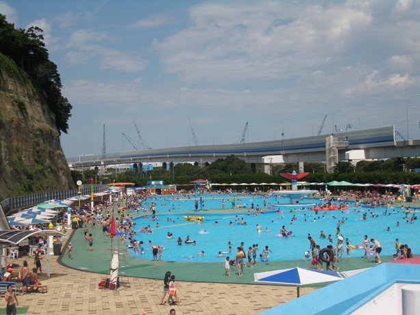 本牧市民プール Playground