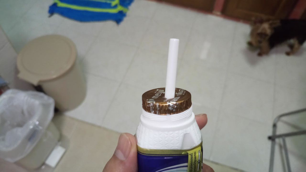 飲む ヨーグルトのストロー Bな日常