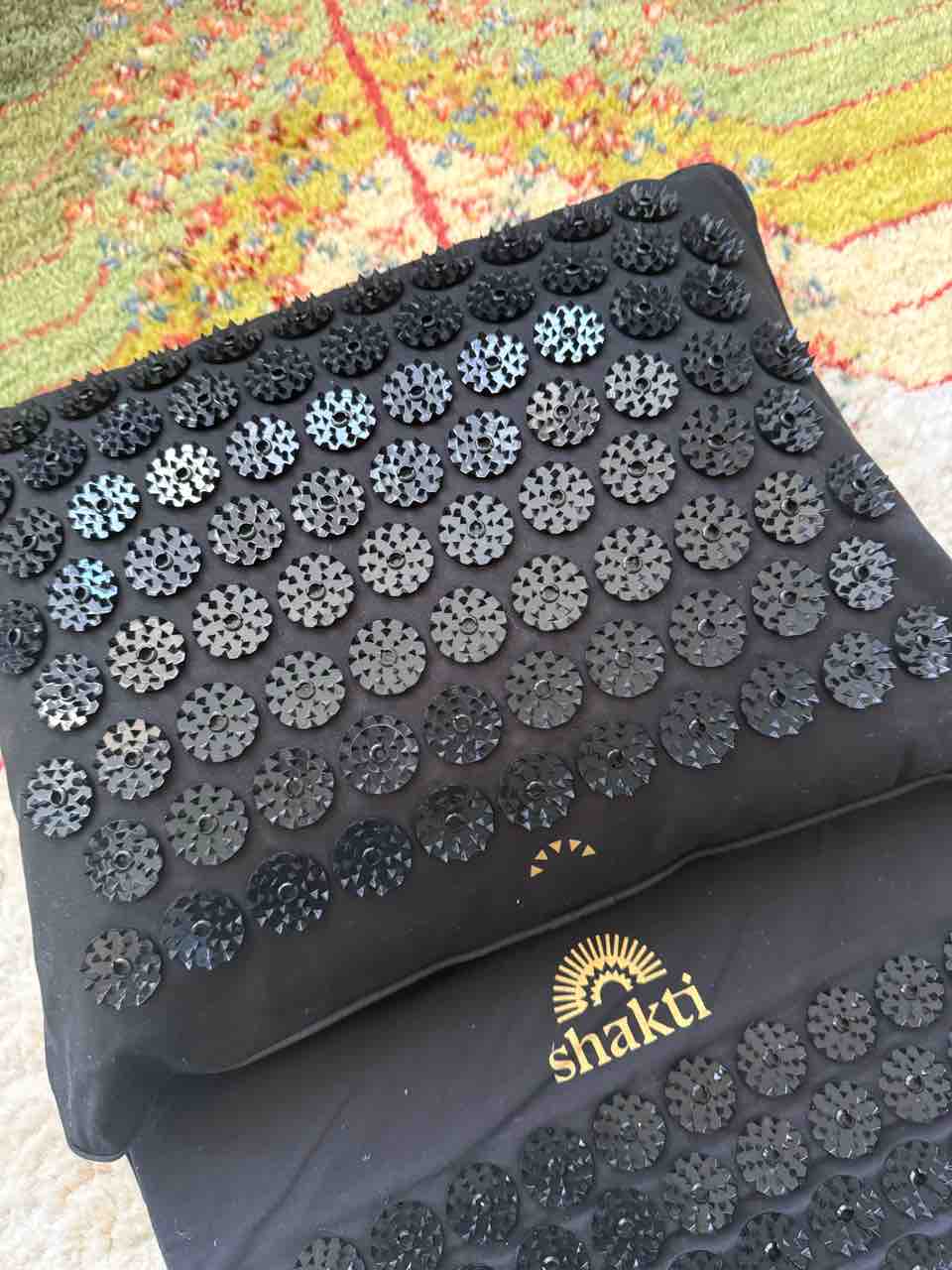 今年買ってよかったNo.1級。シャクティマット、ついに枕も買い足し