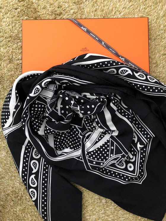 Hermes Grand Manege Bandanaのカシミアシルクショール : 肉食系