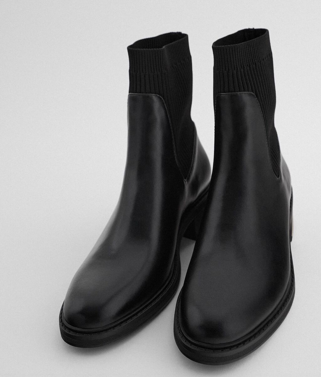 Zara ソックス付きフラットショートブーツ 肉食系ベジタリアンのつぶやき Zara ソックス付きフラットショートブーツ 肉食系ベジタリアンのつぶやき