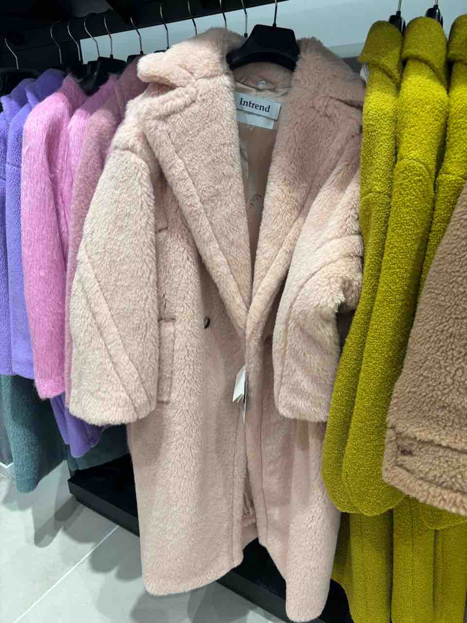 世界一安くMax Maraが買える!? ブダペスト郊外のアウトレット潜入記