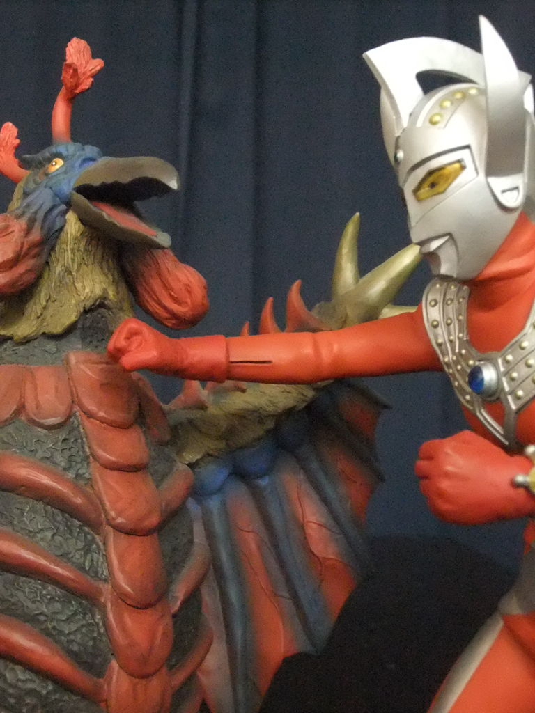第62話 ウルトラマンタロウ : 怪獣部屋のストーリー