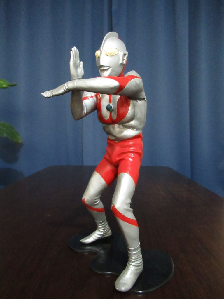 エクスプラス にせウルトラマン 輸送箱未開封/送料無料] X-PLUS エクスプラス 大怪獣シリーズ 【にせ