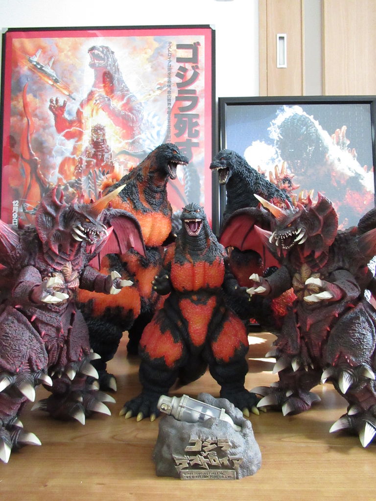 第97話 グランドキング : 怪獣部屋のストーリー