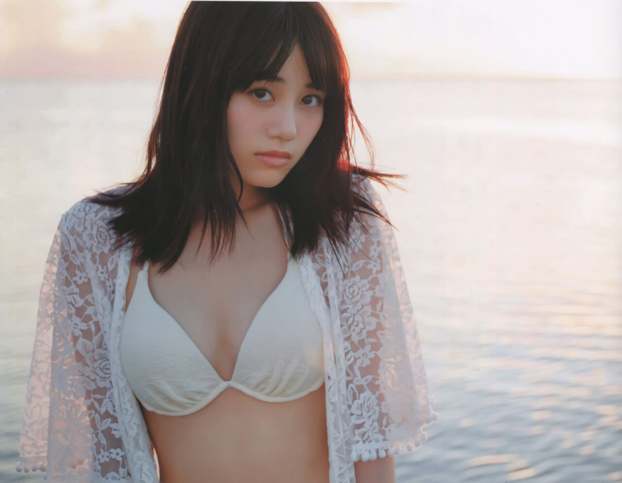 朗報 声優 小倉唯さんの写真集がとんでもなくエッチw もえもえアニアニ