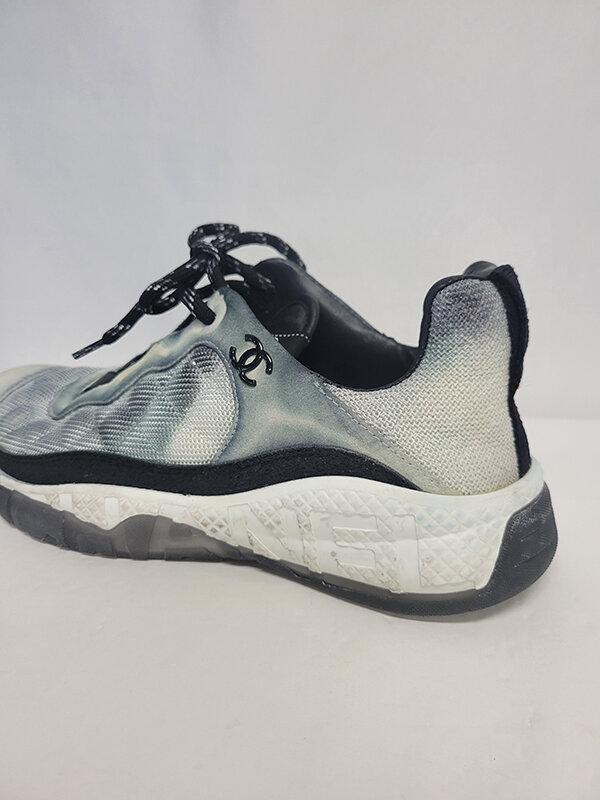 く*ん様 CHANEL 定番スニーカー　クリーニング済み入手困難カラー く*ん様 CHANEL 定番スニーカー クリーニング済み入手困難カラー く*ん