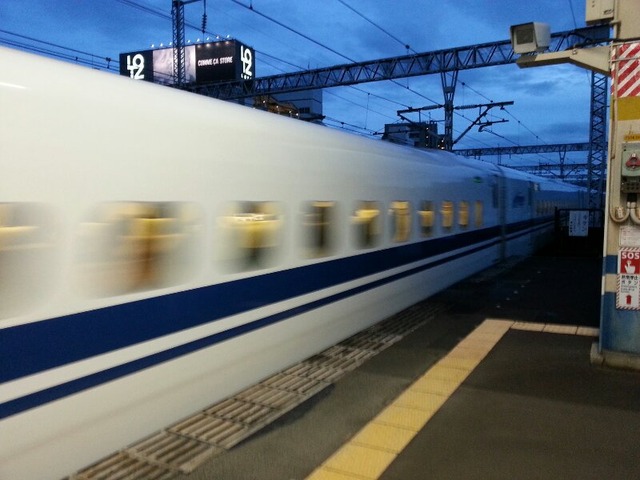 ElYDj