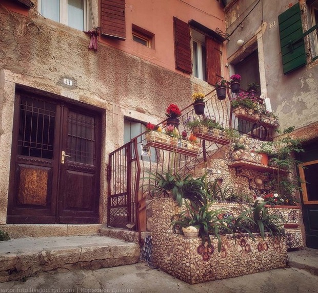 beautyofrovin-15-640x591