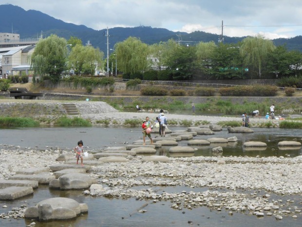 i0864372-1362063184